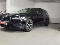 Preto Usado 2021 Volvo V60 Carrinha | € 36.390 (Caro)
