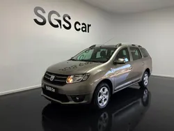 Castanho Usado 2015 Dacia Logan Comfort Sedan | € 8.400