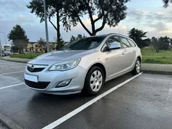 Usado 2011 Opel Astra Sedan | € 4.500 (Bom preço)