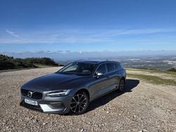 Usado 2018 Volvo V60 Momentum Carrinha | € 22.300 (Preço justo)