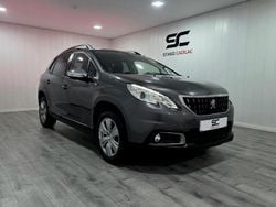 Cinzento Usado 2017 Peugeot 2008 SUV | € 13.650 (Preço justo)