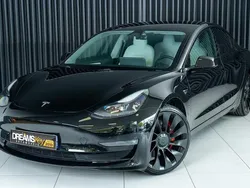 Preto Usado 2021 Tesla Model 3 Sedan | € 32.800 (Preço justo)
