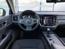 Azul Usado 2020 Volvo V60 Momentum Carrinha | € 23.750 (Bom preço)