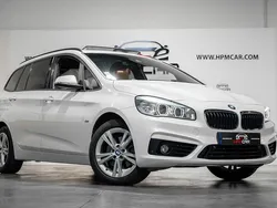 Branco Usado 2017 BMW 218 Gran Tourer Sport Line Monovolume | € 24.900