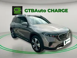 Cinza Usado 2022 Mercedes EQB300 SUV | € 39.999