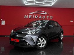 Cinza Usado 2019 Toyota C-HR Comfort SUV | € 21.900 (Preço justo)