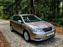 Cinza escuro Usado 2002 Toyota Corolla Sport Coupé | € 12.500