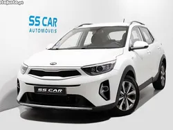 Branco Usado 2021 Kia Stonic LX SUV | € 12.490 (Bom preço)