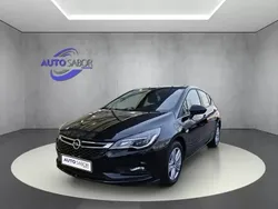 Preto Usado 2017 Opel Astra Dynamic Sedan | € 13.150 (Preço justo)