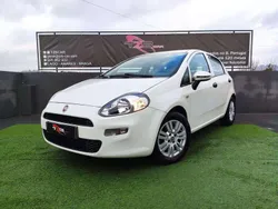 Branco Usado 2018 Fiat Punto Easy Citadino | € 10.470 (Preço justo)