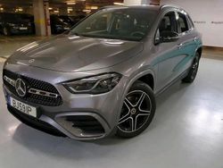 Cinza Usado 2024 Mercedes GLA250 SUV | € 48.900