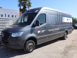 Cinza Usado 2024 Mercedes Sprinter Van | € 58.000