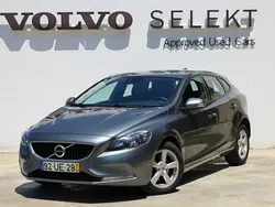 Cinzento Usado 2018 Volvo V40 Kinetic Carrinha | € 15.700