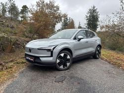 Cinza Usado 2024 Volvo EX30 Plus SUV | € 33.997 (Super Preço)