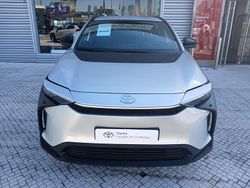 Cinza (pintura metalizada especial) Usado 2023 Toyota bZ4X Limited SUV | € 35.000