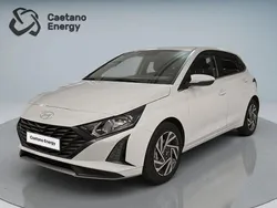 Atlas white (sólida) Usado 2023 Hyundai i20 Comfort | € 16.250 (Preço justo)