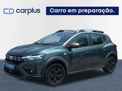 Cinzento Usado 2023 Dacia Sandero Citadino | € 17.900 (Preço justo)
