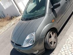 Usado 2002 Ford Fiesta Citadino | € 2.580 (Preço justo)