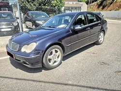 Azul Usado 2001 Mercedes C200 Elegance Sedan | € 4.999