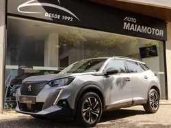 Cinzento Usado 2021 Peugeot 2008 SUV | € 16.250 (Preço justo)