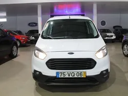 Branco Usado 2018 Ford Courier Trend Monovolume | € 9.500