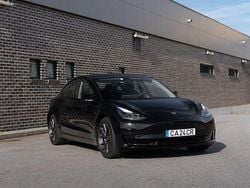 Usado 2021 Tesla Model 3 Standard Range Plus Sedan | € 24.500 (Preço justo)
