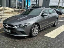 Cinzento Usado 2023 Mercedes CLA180 Style Sedan | € 36.500 (Preço justo)