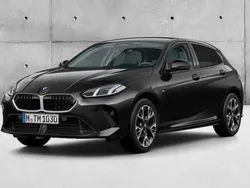 Preto sapphire metalizada Novo 2024 BMW 120 Citadino | € 43.210 (Caro)