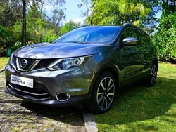 Cinza Usado 2015 Nissan Qashqai Premium Edition SUV | € 17.900 (Preço justo)