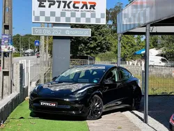Preto Usado 2022 Tesla Model 3 Performance Sedan | € 38.897 (Preço elevado)