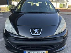 Usado 2008 Peugeot 207 Allure Sedan | € 3.700 (Preço justo)