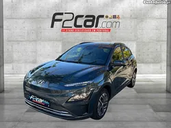 Cinza Usado 2022 Hyundai Kauai Premium SUV | € 20.990 (Preço justo)