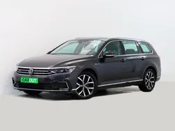 Cinzento Usado 2020 VW Passat Carrinha | € 22.450 (Preço justo)