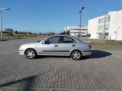 Usado 2000 Nissan Almera Sedan | € 3.500 (Caro)