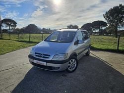 Cinzento Usado 2003 Opel Zafira Elegance Monovolume | € 6.950