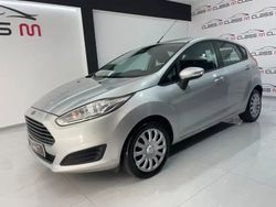 Cinza prata Usado 2015 Ford Fiesta Trend Citadino | € 7.850 (Bom preço)