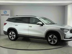 Cinzento Novo 2025 Skoda Kodiaq Selection SUV | € 43.000 (Preço justo)
