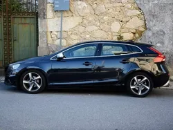 Preto Usado 2014 Volvo V40 Carrinha | € 9.500 (Bom preço)