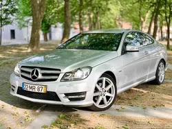 Cinzento Usado 2012 Mercedes C220 Coupé | € 18.900 (Preço justo)