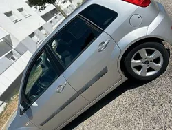 Usado 2007 Ford Fiesta Citadino | € 2.400 (Bom preço)