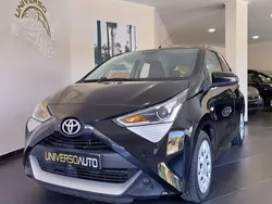Preto Usado 2020 Toyota Aygo X-play Citadino | € 11.750 (Preço justo)