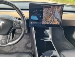 Preto Usado 2019 Tesla Model 3 Performance Sedan | € 23.500 (Bom preço)