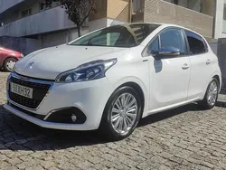Branco Usado 2019 Peugeot 208 Citadino | € 9.990 (Super Preço)