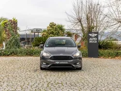 Cinzento Usado 2017 Ford Focus Carrinha | € 12.900 (Preço justo)
