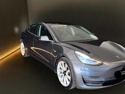 Cinzento Usado 2019 Tesla Model 3 Sedan | € 24.500 (Preço justo)