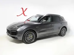 Cinzento Usado 2019 Porsche Cayenne SUV | € 89.000