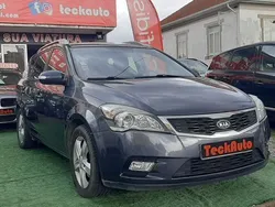 Cinza Usado 2010 Kia Ceed Carrinha | € 5.250 (Preço justo)