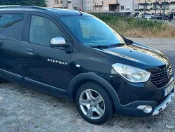 Usado 2018 Dacia Lodgy Stepway Monovolume | € 7.990 (Caro)