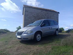 Usado 2004 Chrysler Voyager Monovolume | € 3.250