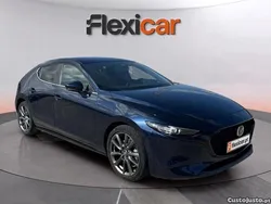 Azul Usado 2021 Mazda 3 Evolve | € 22.690